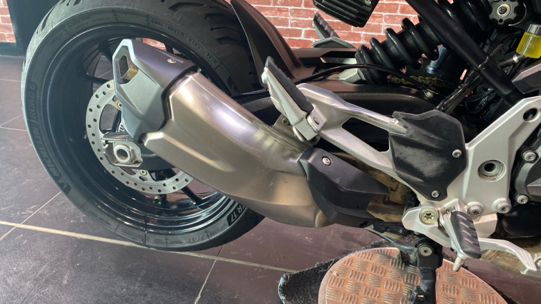 BMW F900 XR